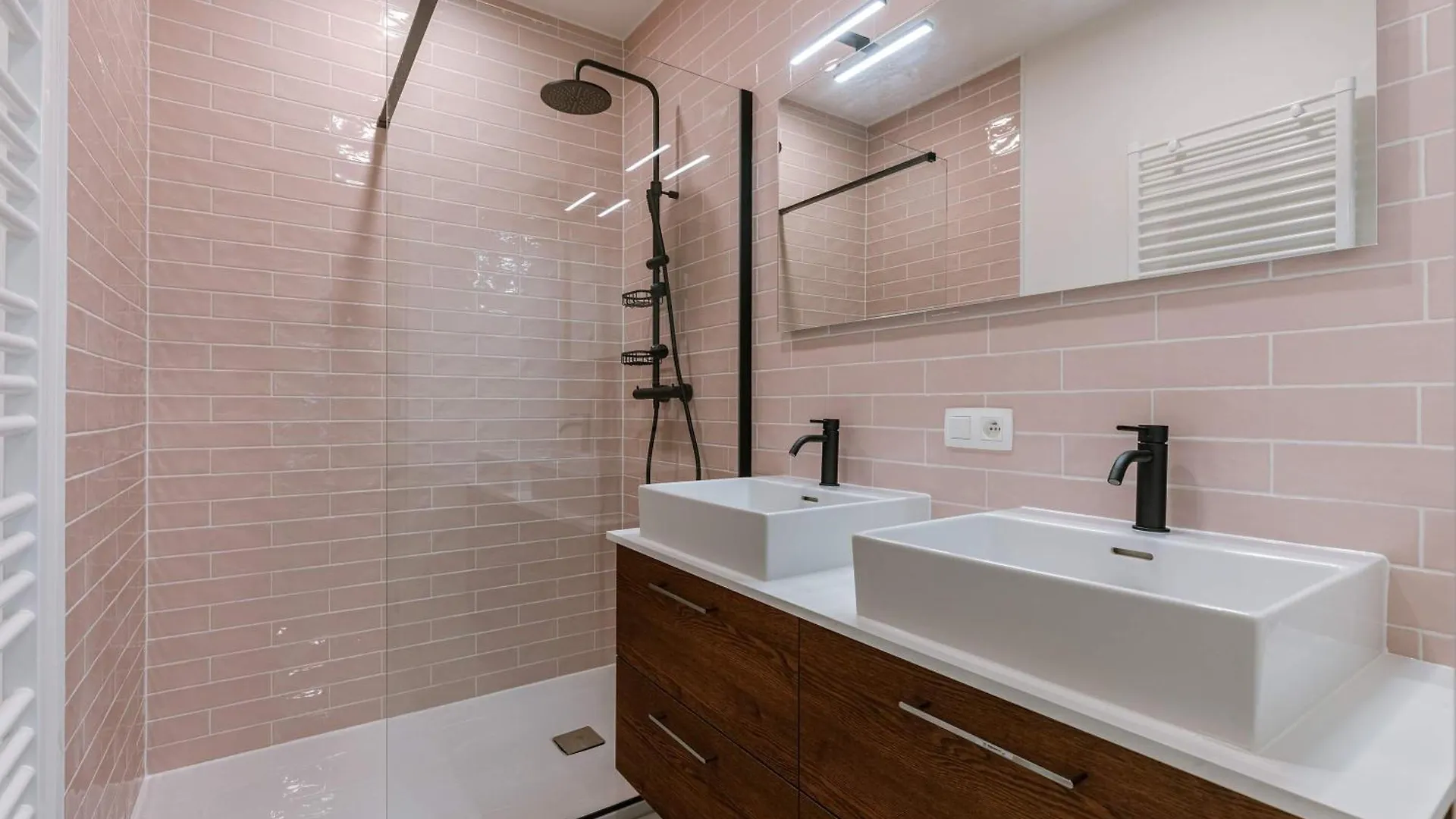 Huswell - Cozy Ground-Floor Apartment With Terrace In Остенде